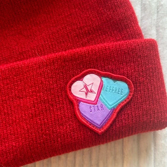NWOT: Jeffree Star Cosmetics Valentine Heart Beanie - Limited Edition! - Picture 2 of 4